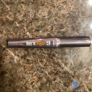 Benefit They’re Real - Double the Lip - Lusty Rose